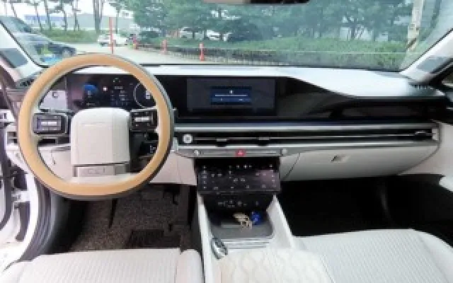 인천중고화물차매매사이트 그랜저 (GN7) 가솔린 2.5 2WD 매물 사진 11 - 2023/03 85,175km